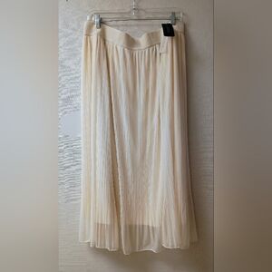 Metrowear Women's Cream Pleated Midi Skirt